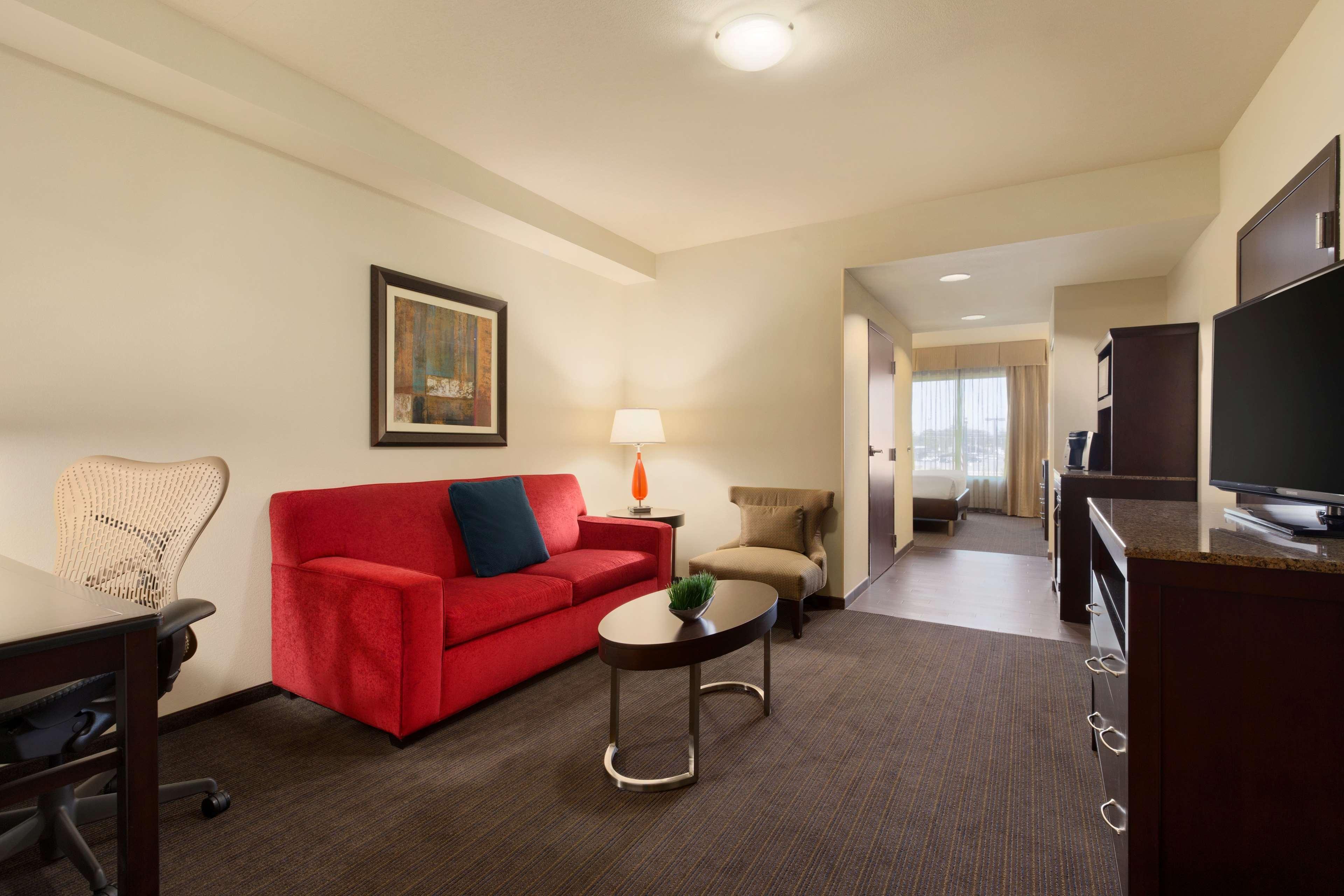 Hilton Garden Houston Nw America Plaza 3*